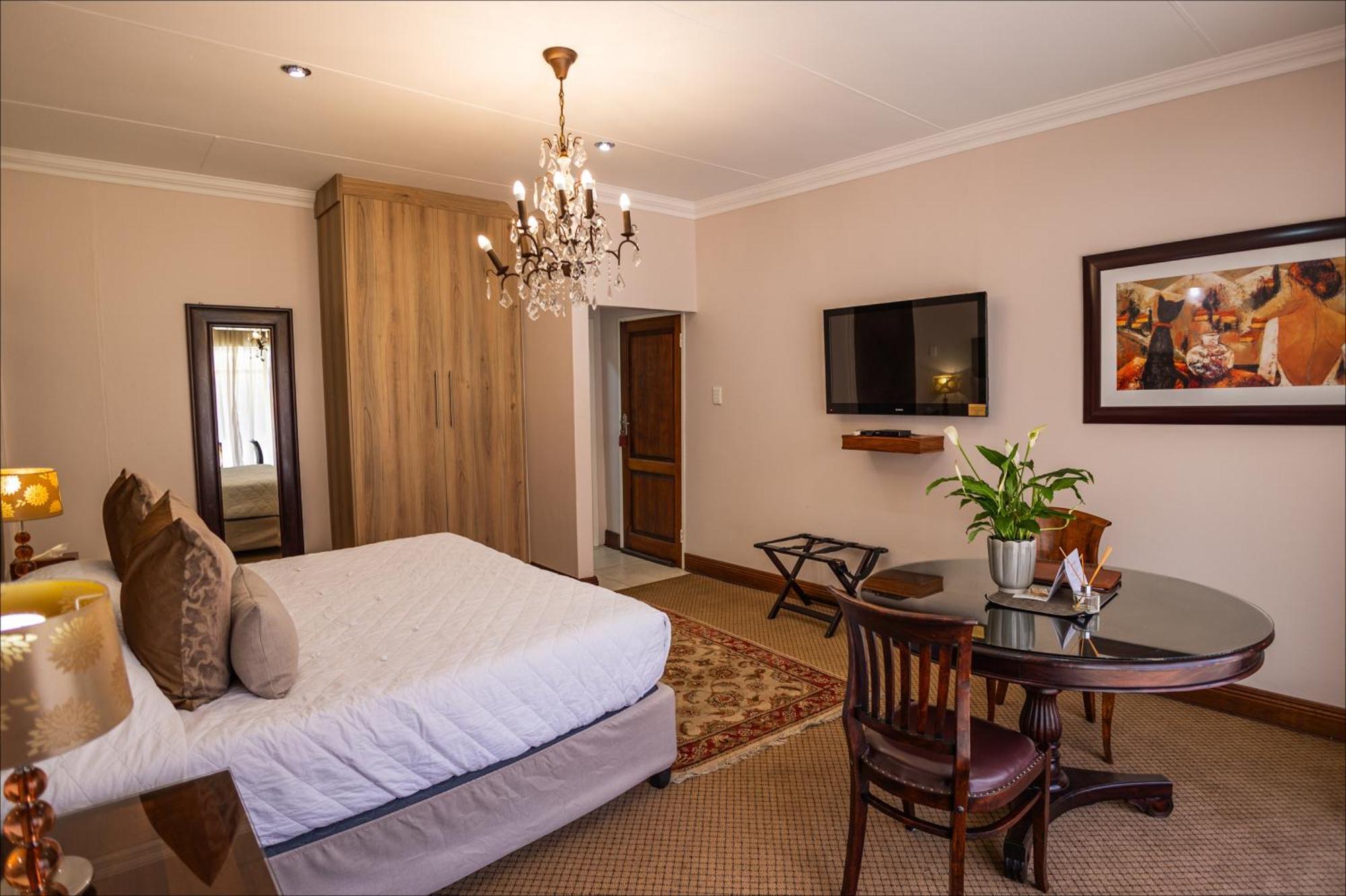 Scott'S Manor Guesthouse Function And Conference Venue Lichtenburg Exterior photo